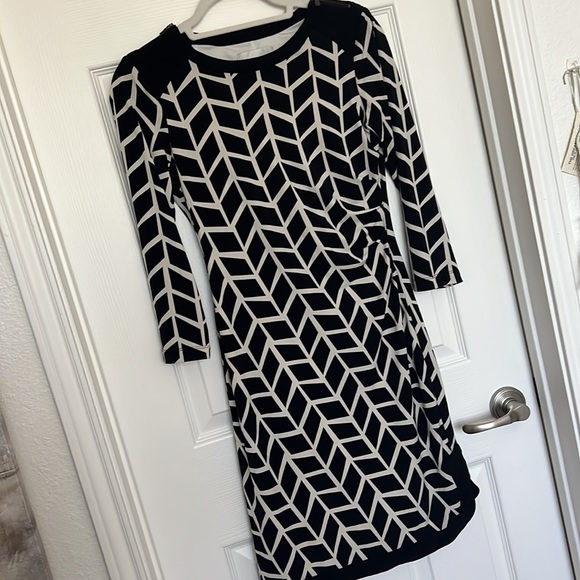 {Donna Morgan} Print Zip Detail Jersey Shift Dress - Picture 2 of 6